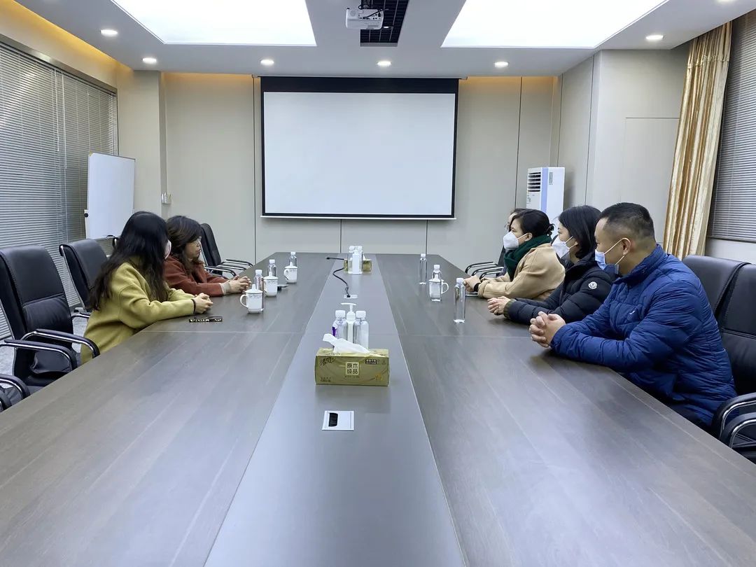 春节慰问，情暖意浓——政府领导来访慰问ag贵宾厅送祝福