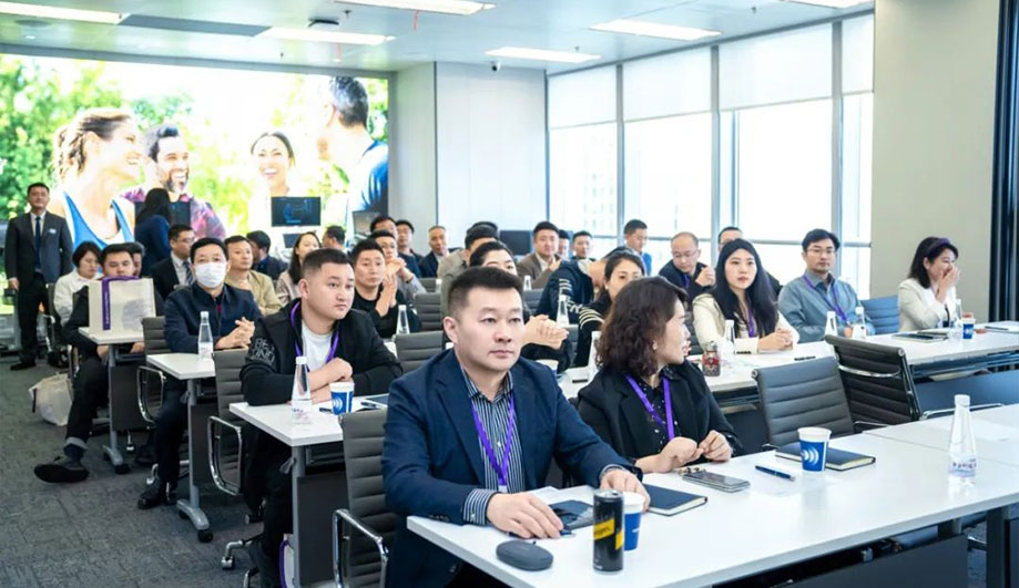 CMEF 2025第二弹 | 聚势创变·赢战未来——ag贵宾厅医疗全国代理商大会隆重举办